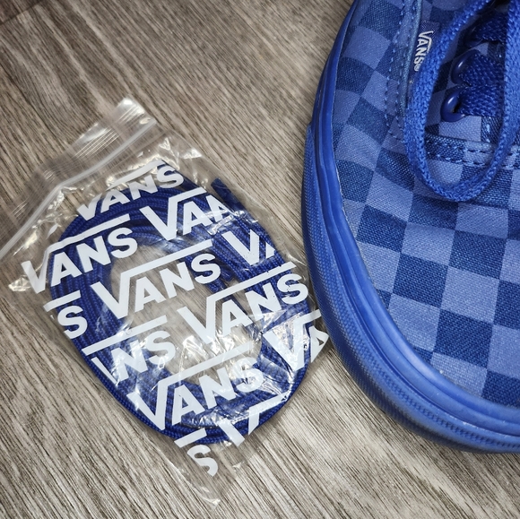 Checkered Vans - Picture 5 of 5